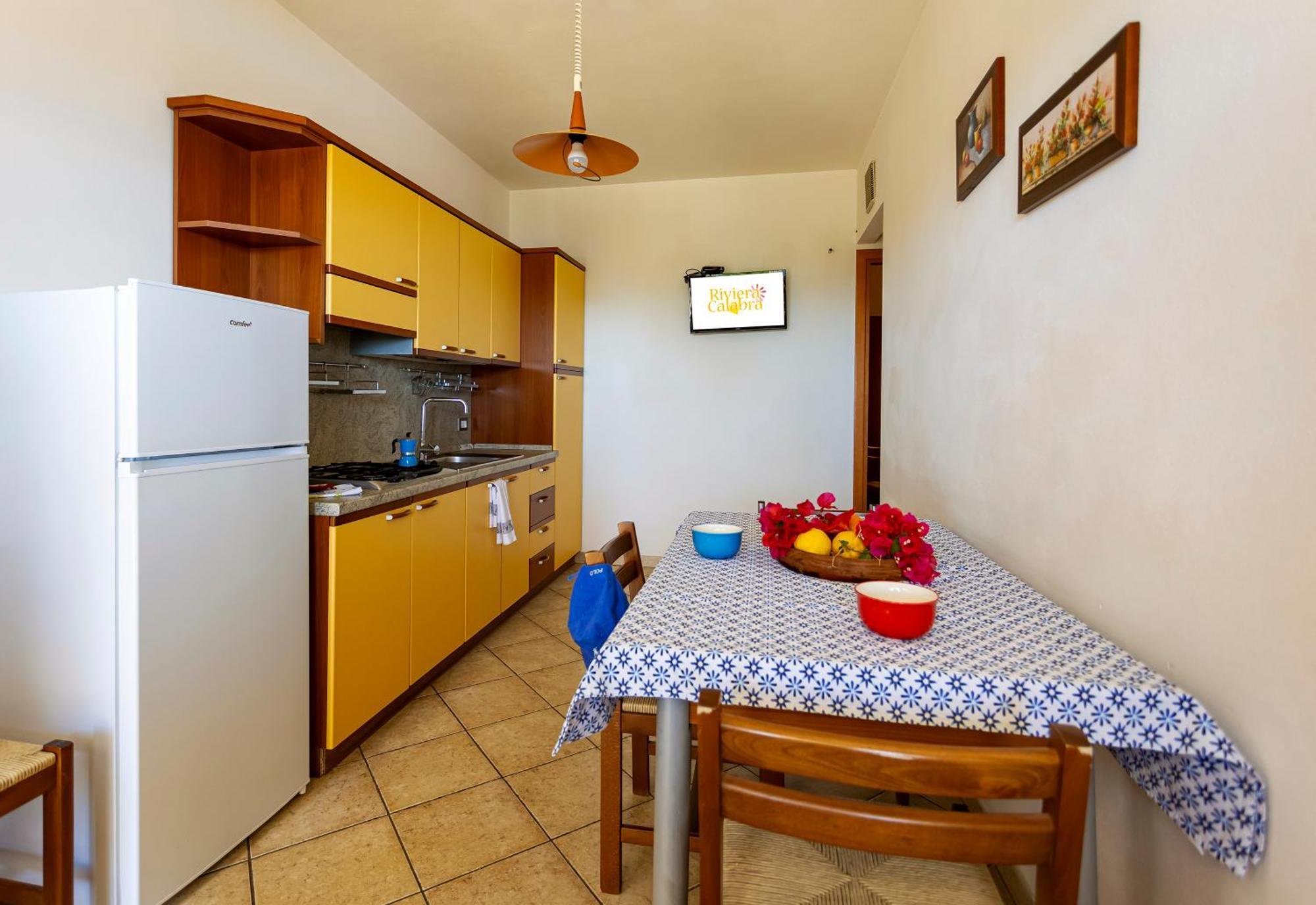Residenza Marinella Aparthotel Zambrone Exteriör bild