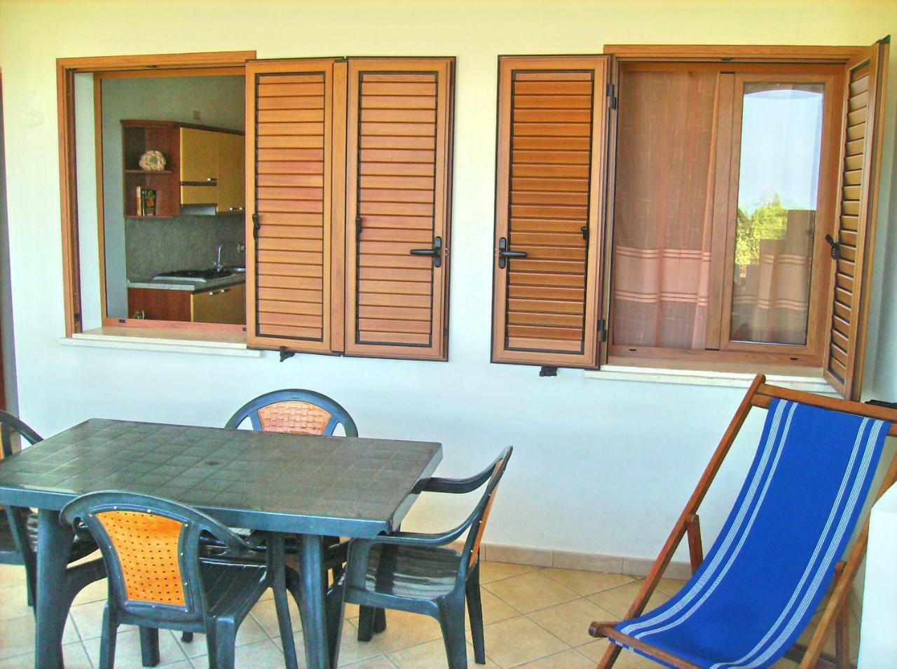 Residenza Marinella Aparthotel Zambrone Exteriör bild
