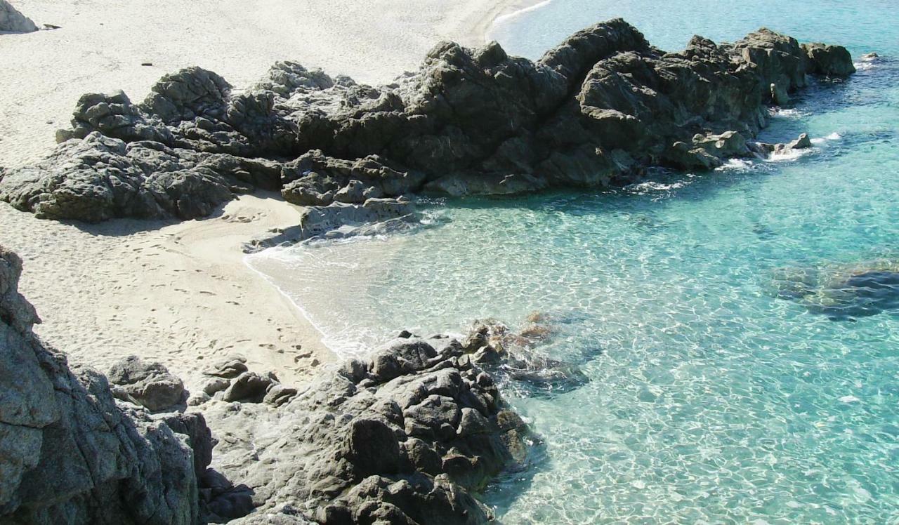 Residenza Marinella Aparthotel Zambrone Exteriör bild