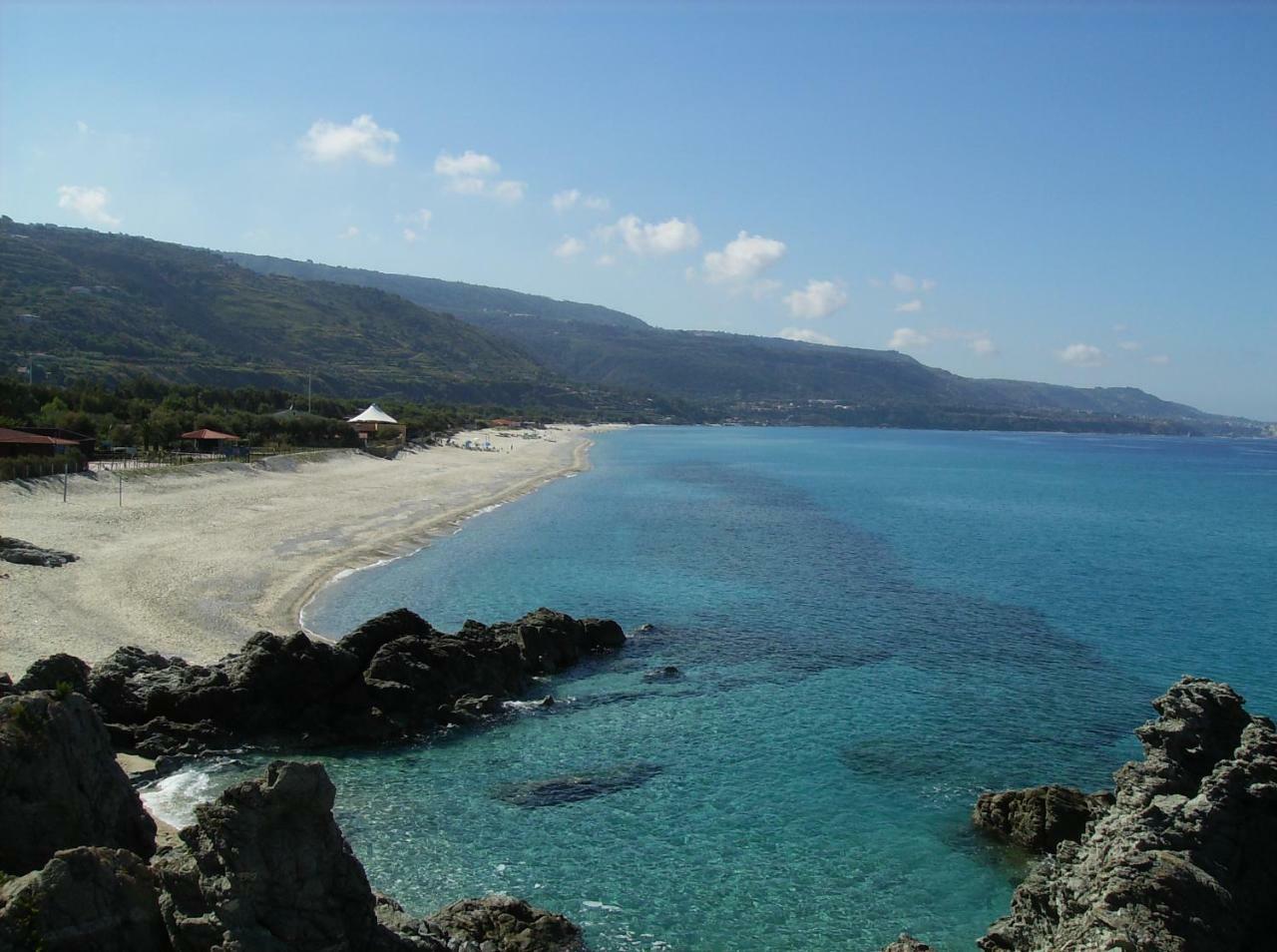 Residenza Marinella Aparthotel Zambrone Exteriör bild
